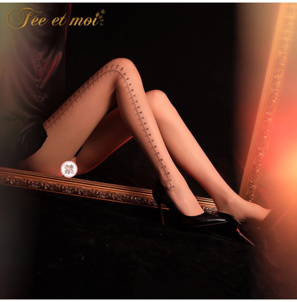 FEE ET MOI Graduated Scale Hollow Waist High Stocking (Skin Color)